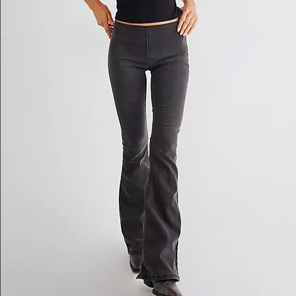 Free People Penny Pull-on flare jeans